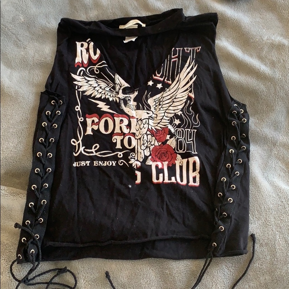 Rocker tee